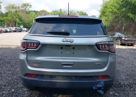 2018 Jeep Compass Latitude 4X4 from USA, damaged, VIN 3C4NJDBB8JT434339